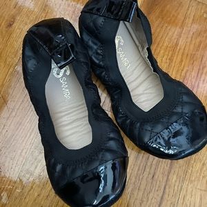 Yosi Santa leather kids ballet flat